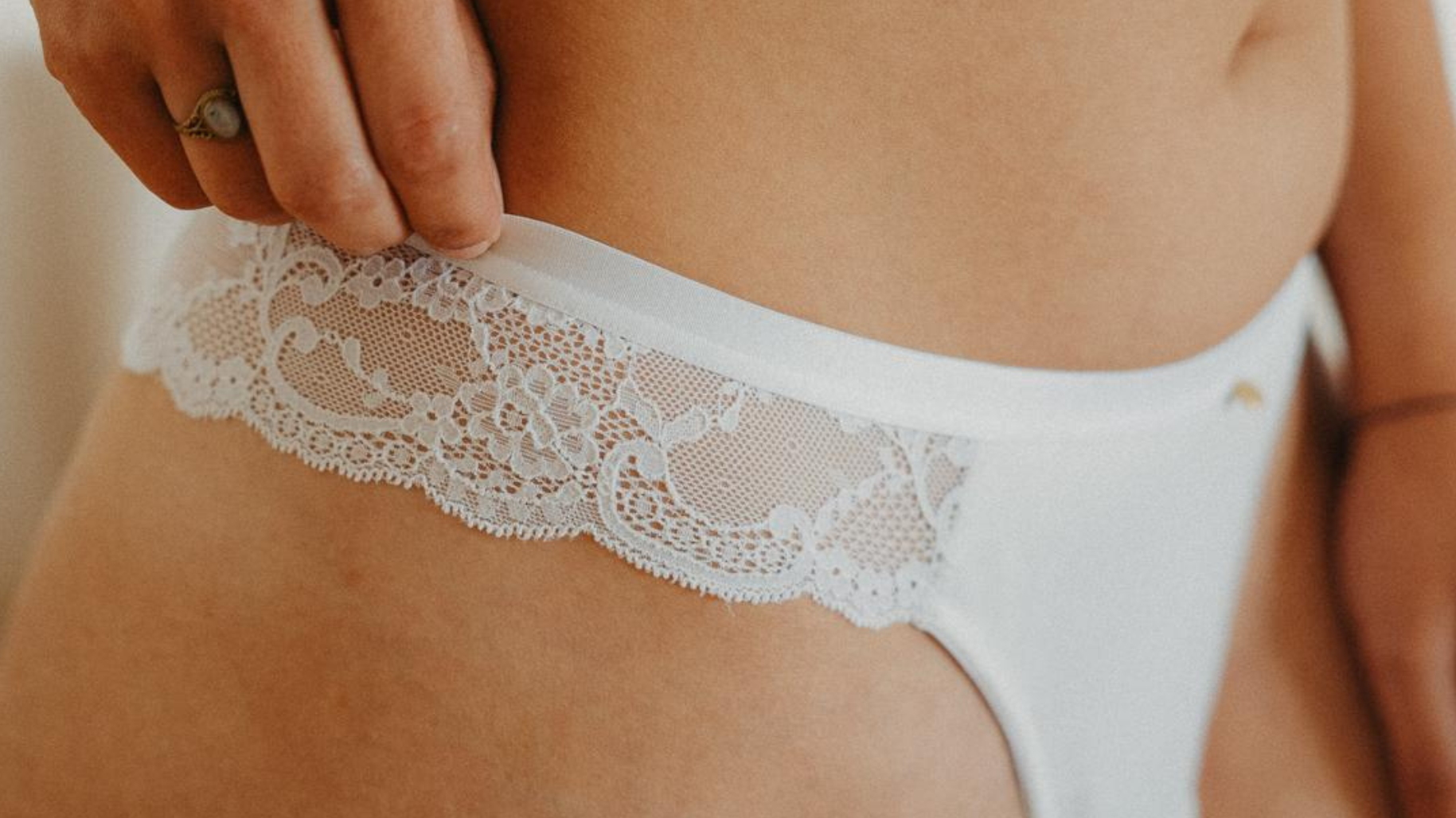 weiße Unterhose mit Spitze Coco Malou