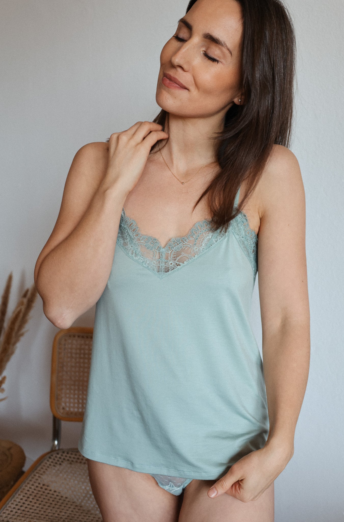 Camisole  faires Top Oberteil mintgrün Spitze nachhaltige Herstellung