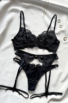 Strapse Strumpfgürtel schwarz mit Spitze nachhaltige Strumpfhalter Set edel sinnlich Coco Malou