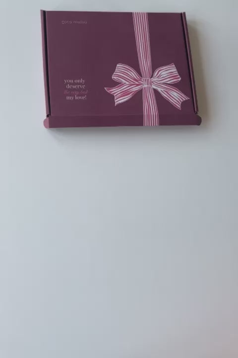 Unterwäsche schön verpacken Anleitung Video Geschenk Karton lingerie einpacken